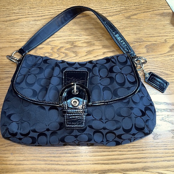 美品 Coach Soho Signature Shoulder Bag Coach Soho Signature Flap Shoulder Bag Canvas Leather Trim